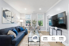 Stylish 2BR Urban Retreat in River West